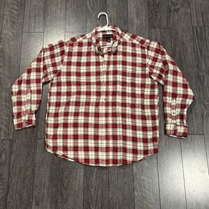 Croft & Barrow Red plaid flannel shirt Size Large